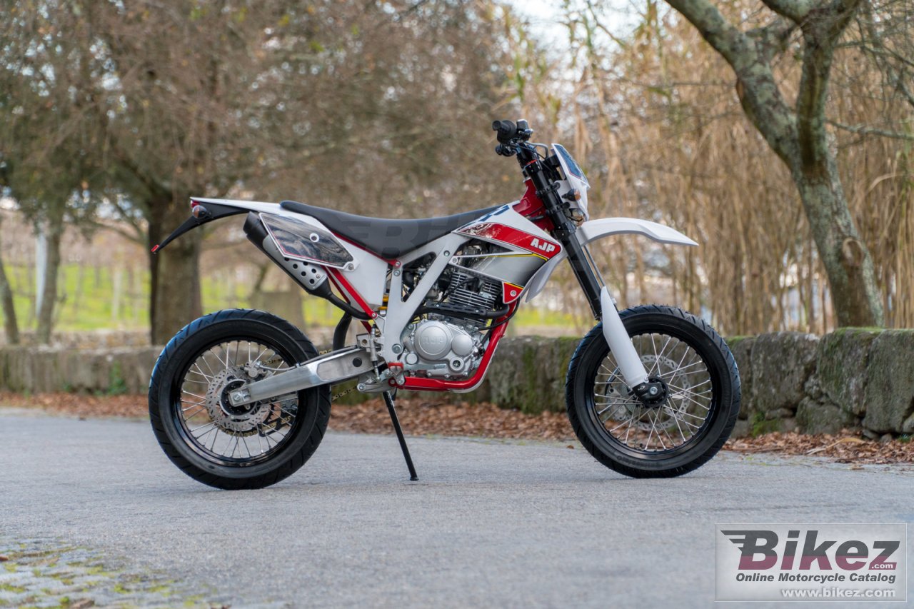 AJP PR4 Supermoto Pro 240