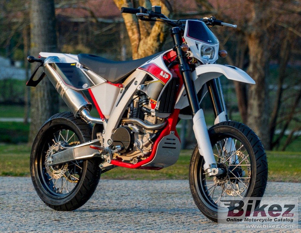 AJP PR5 Supermoto 250