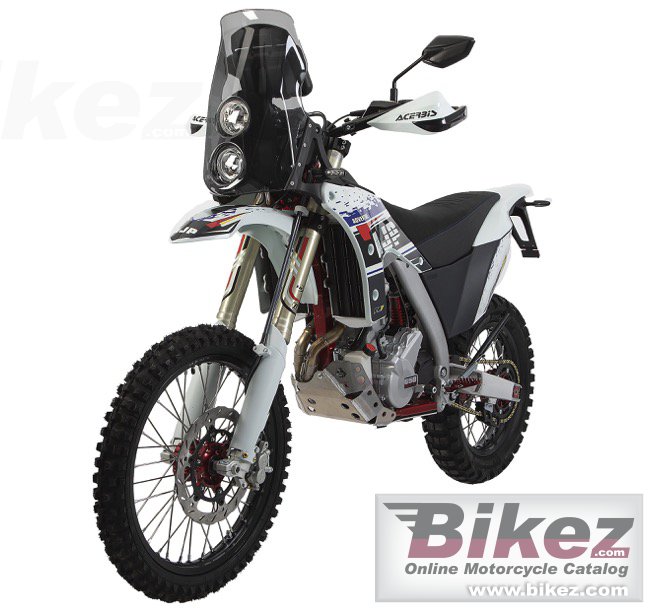 AJP PR7