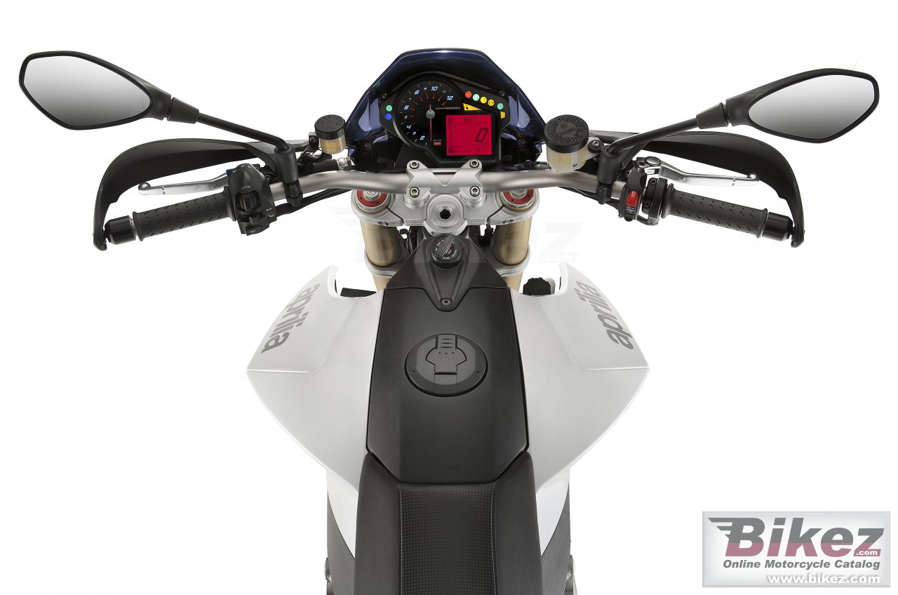 Thumbnail for Aprilia Dorsoduro 1200 2011