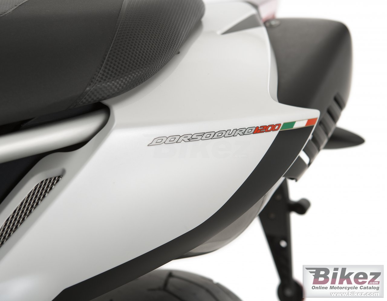 Thumbnail for Aprilia Dorsoduro 1200 2011