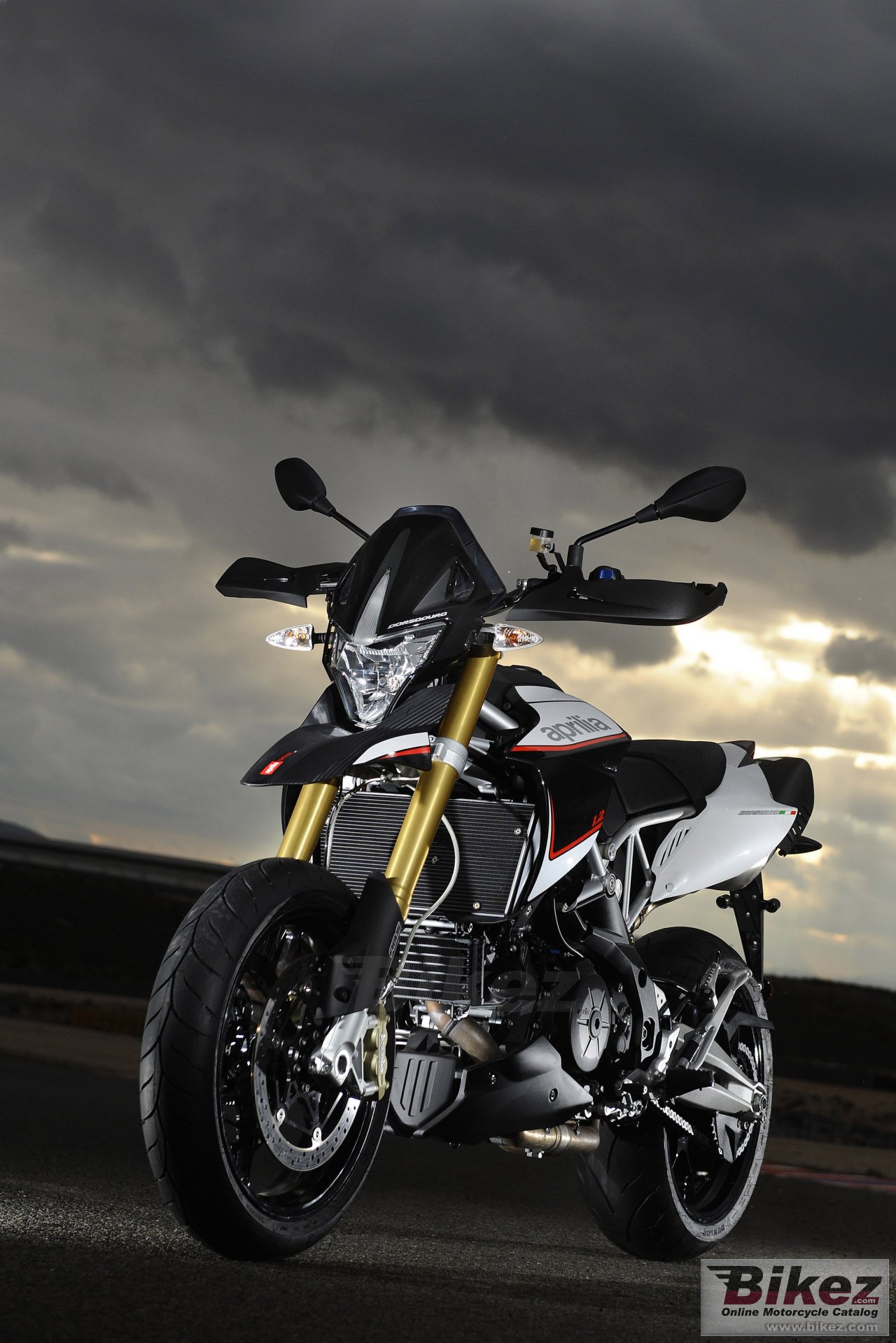 Thumbnail for Aprilia Dorsoduro 1200 2015
