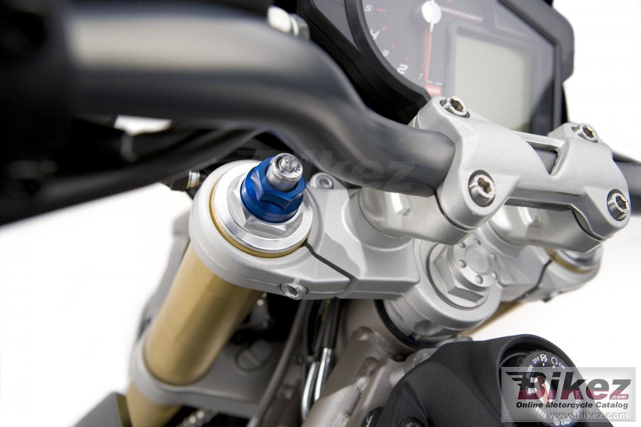 Thumbnail for Aprilia Dorsoduro 750 2009