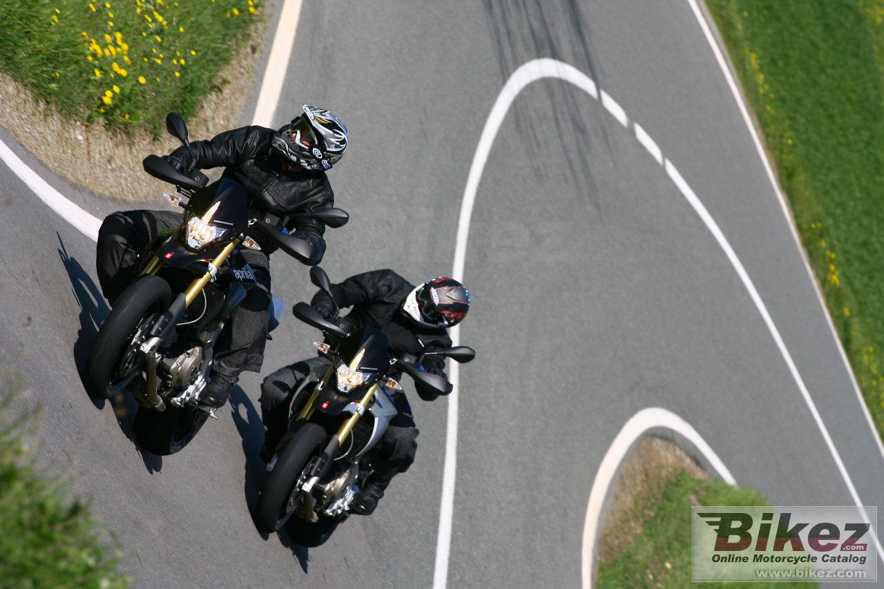 Thumbnail for Aprilia Dorsoduro 750 2011