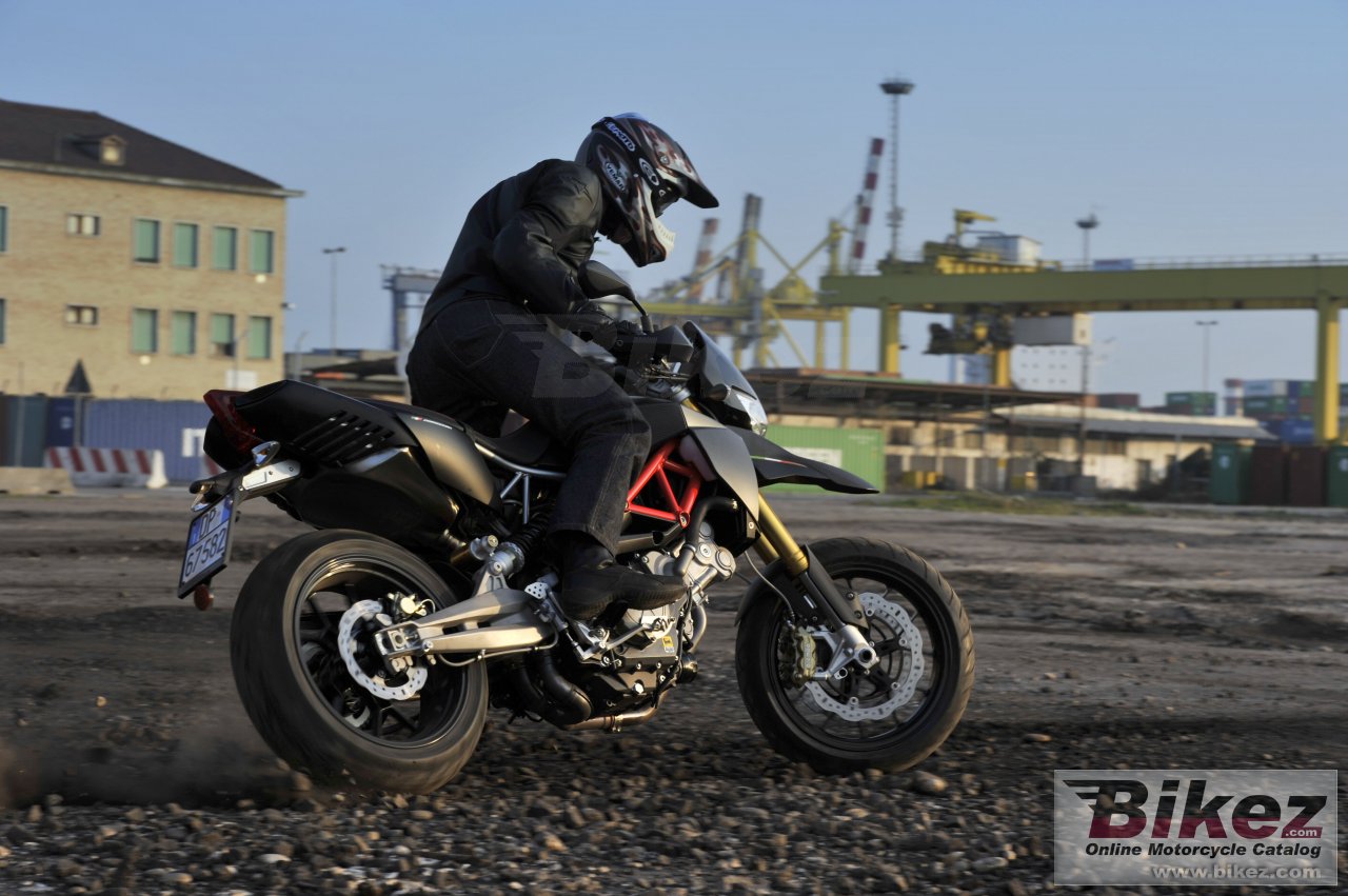 Thumbnail for Aprilia Dorsoduro 750 Factory 2011