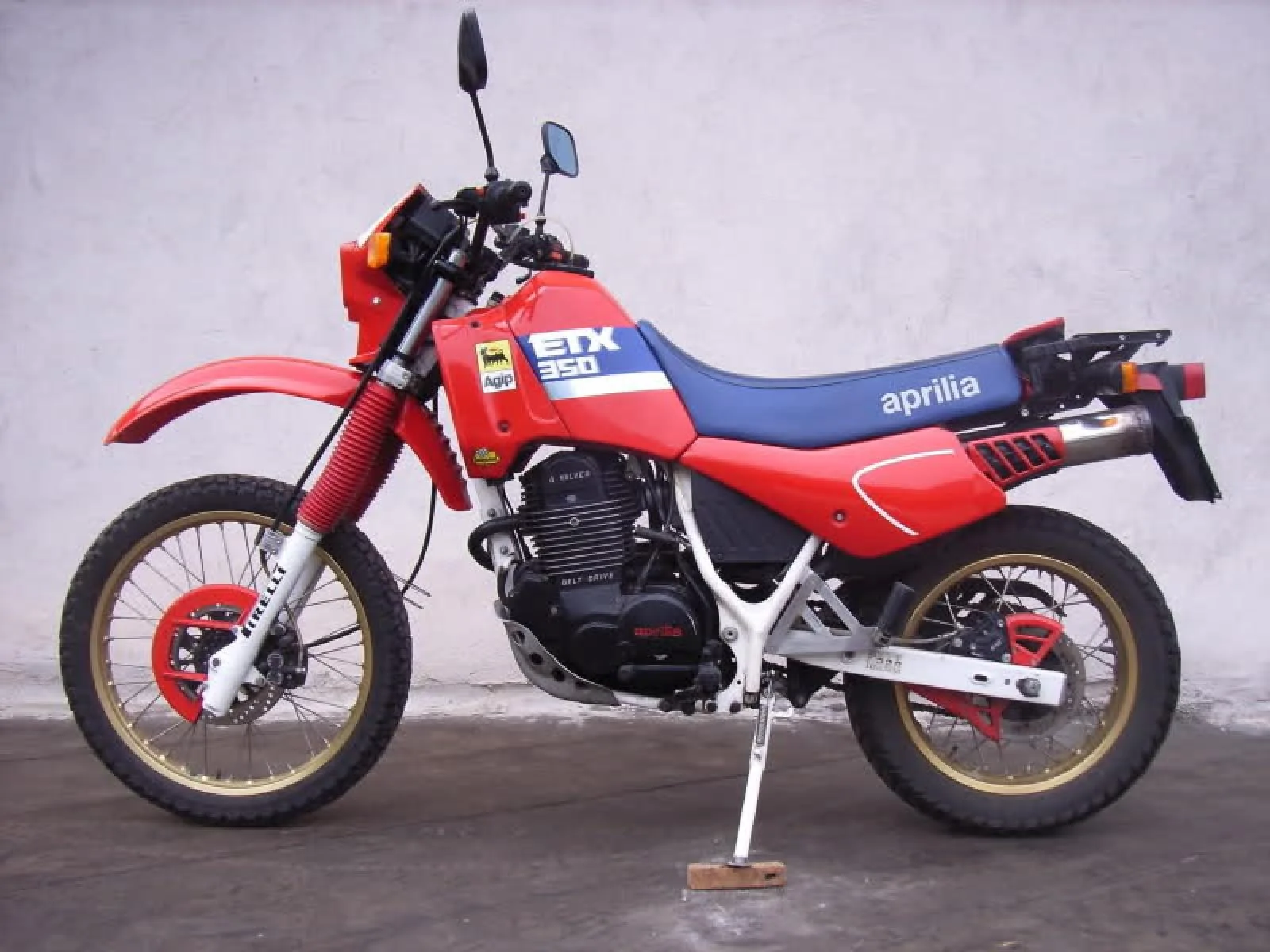 Aprilia ETX 350