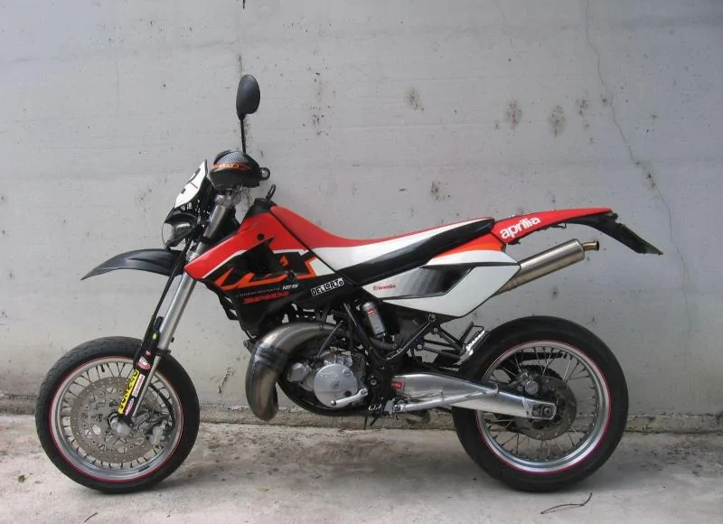 Thumbnail for Aprilia MX 125 2004