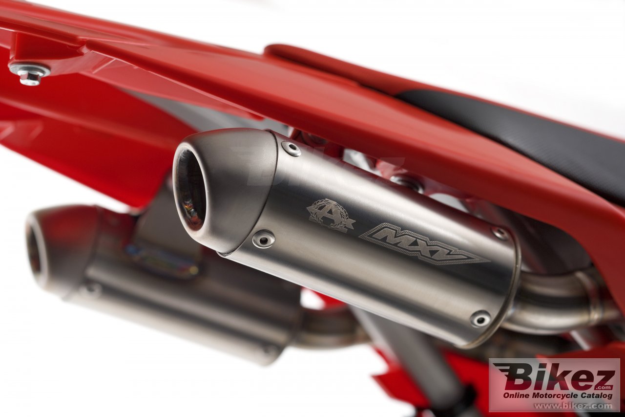 Thumbnail for Aprilia MXV 4.5 2009