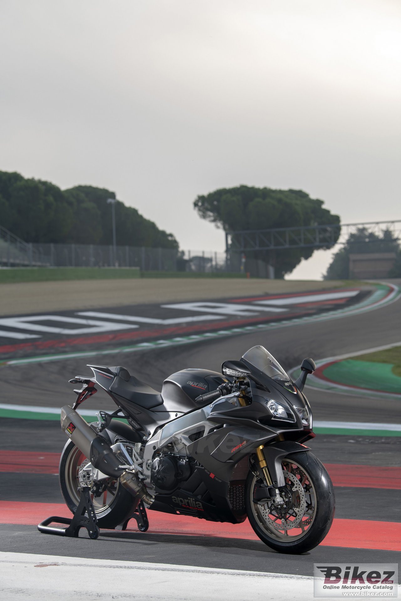 Thumbnail for Aprilia RSV4 1100 Factory 2019