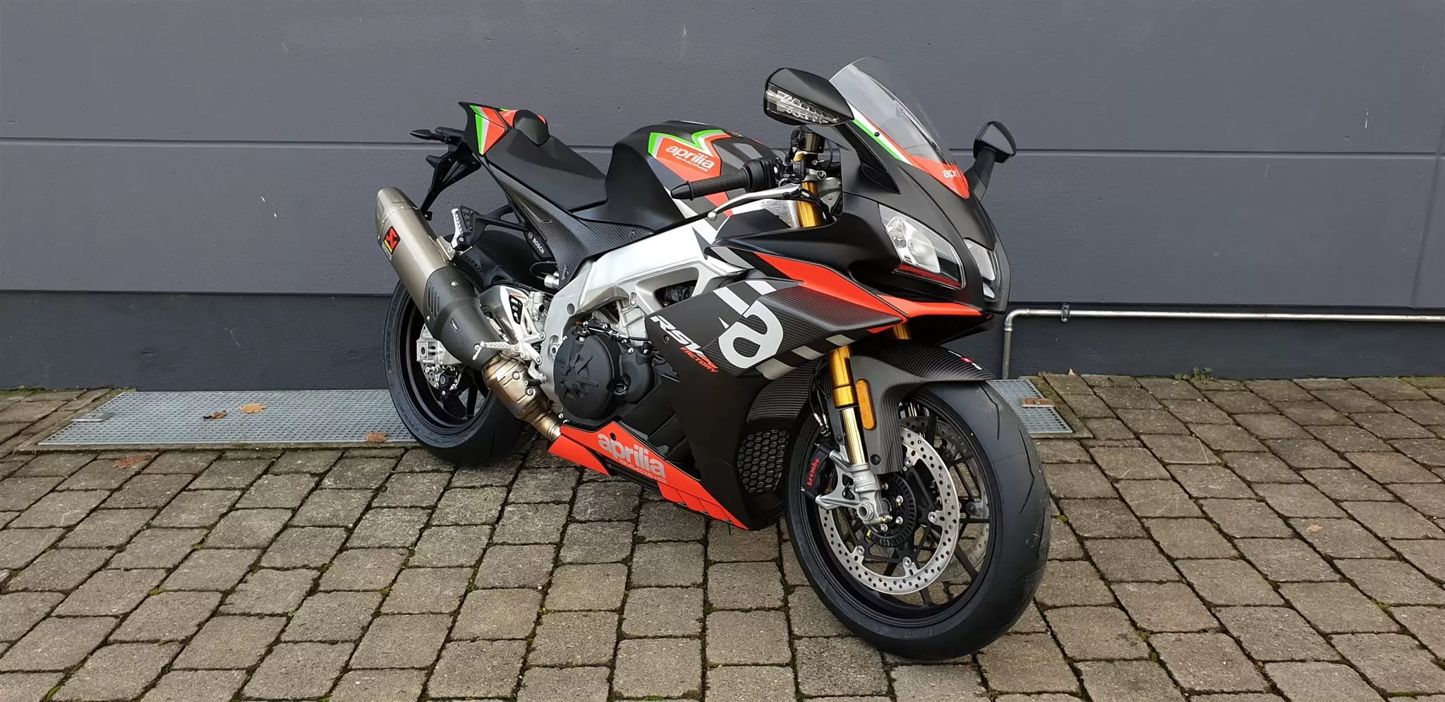 Thumbnail for Aprilia RSV4 1100 Factory 2021