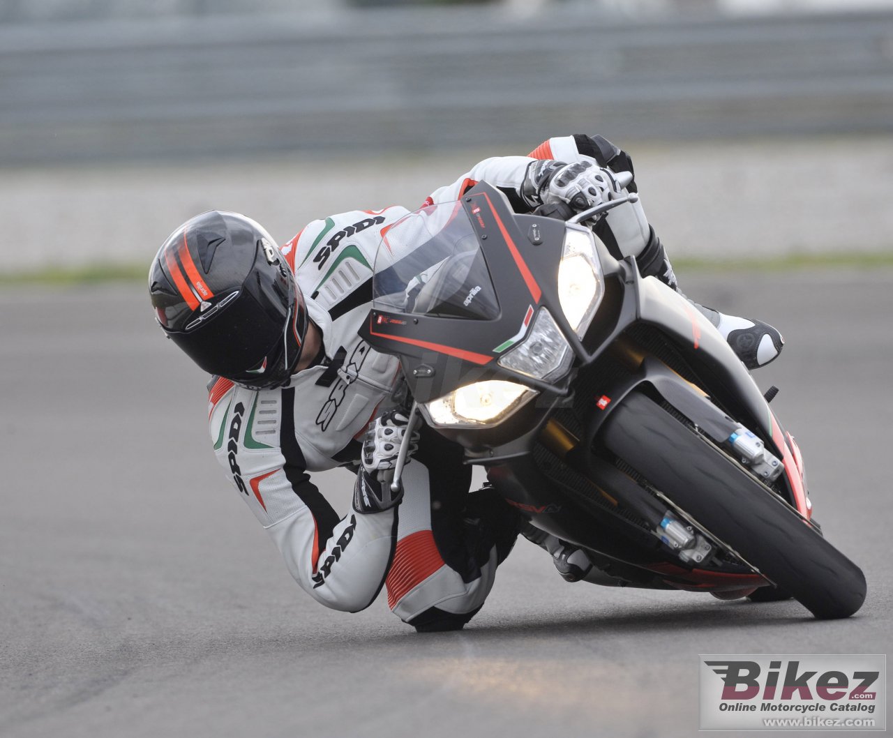 Thumbnail for Aprilia RSV4 Factory ABS 2015