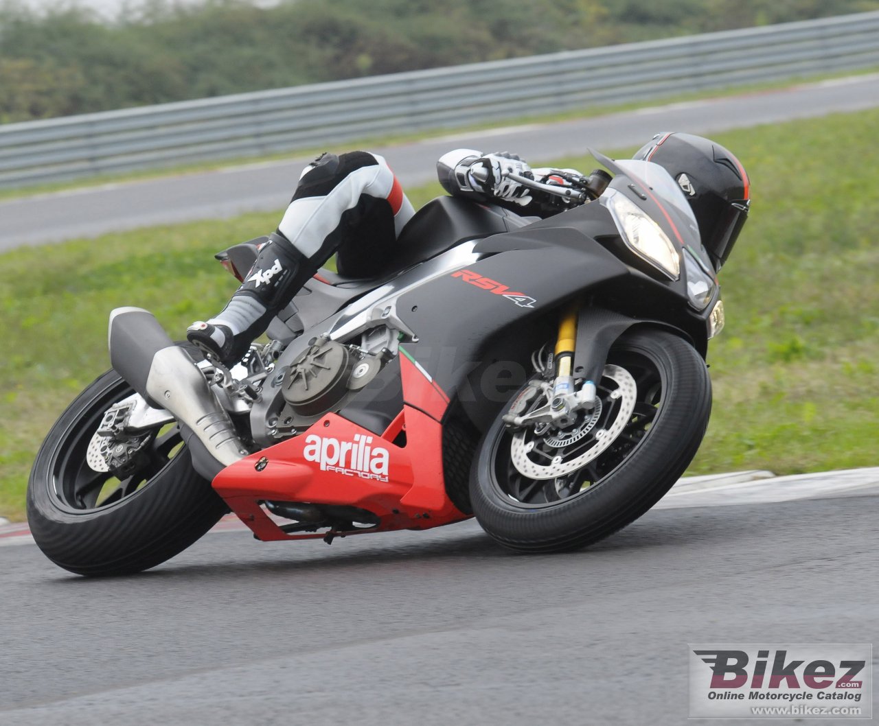 Thumbnail for Aprilia RSV4 Factory ABS 2015