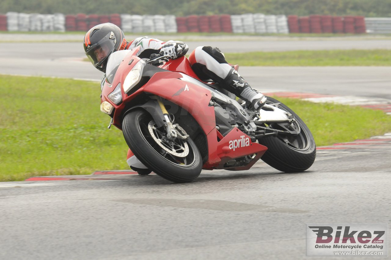 Thumbnail for Aprilia RSV4 R ABS 2015