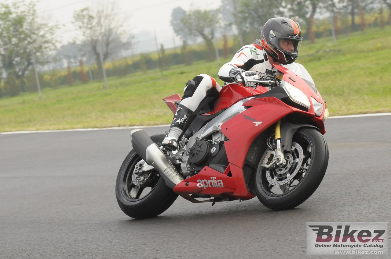 Thumbnail for Aprilia RSV4 R ABS 2015