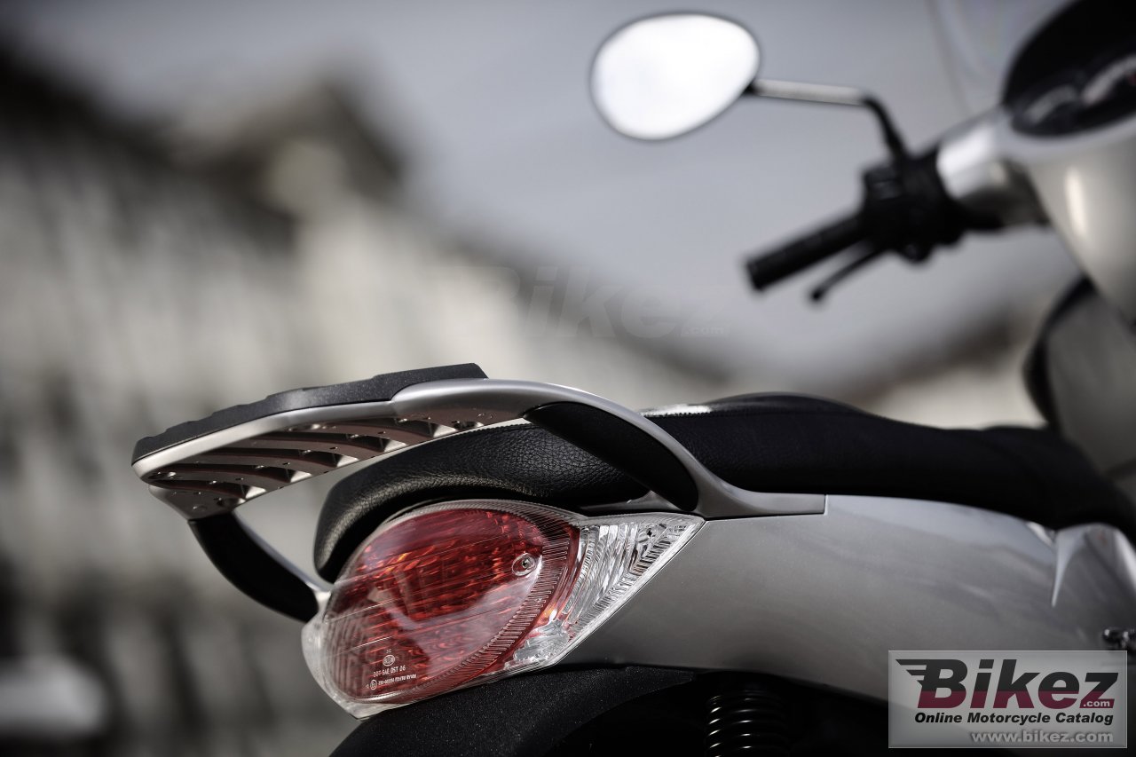 Thumbnail for Aprilia Scarabeo 125ie 2010
