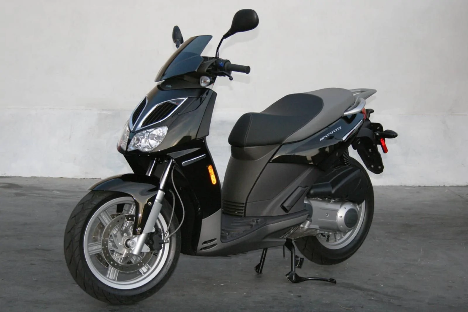 Thumbnail for Aprilia Sportcity 200 2006