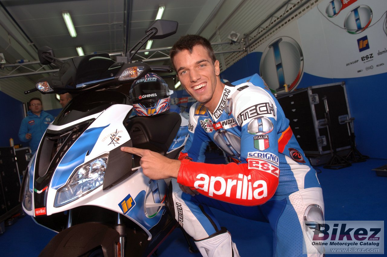 Thumbnail for Aprilia SR 50 R Factory 2006