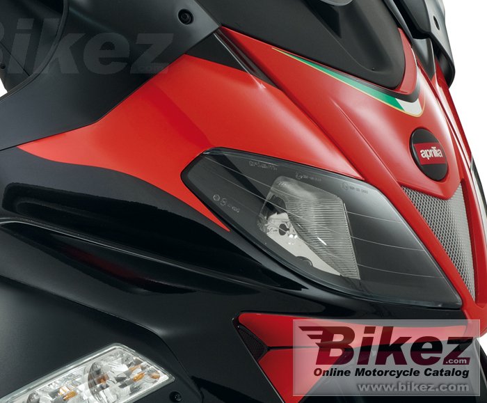Thumbnail for Aprilia SR Max 300 2017