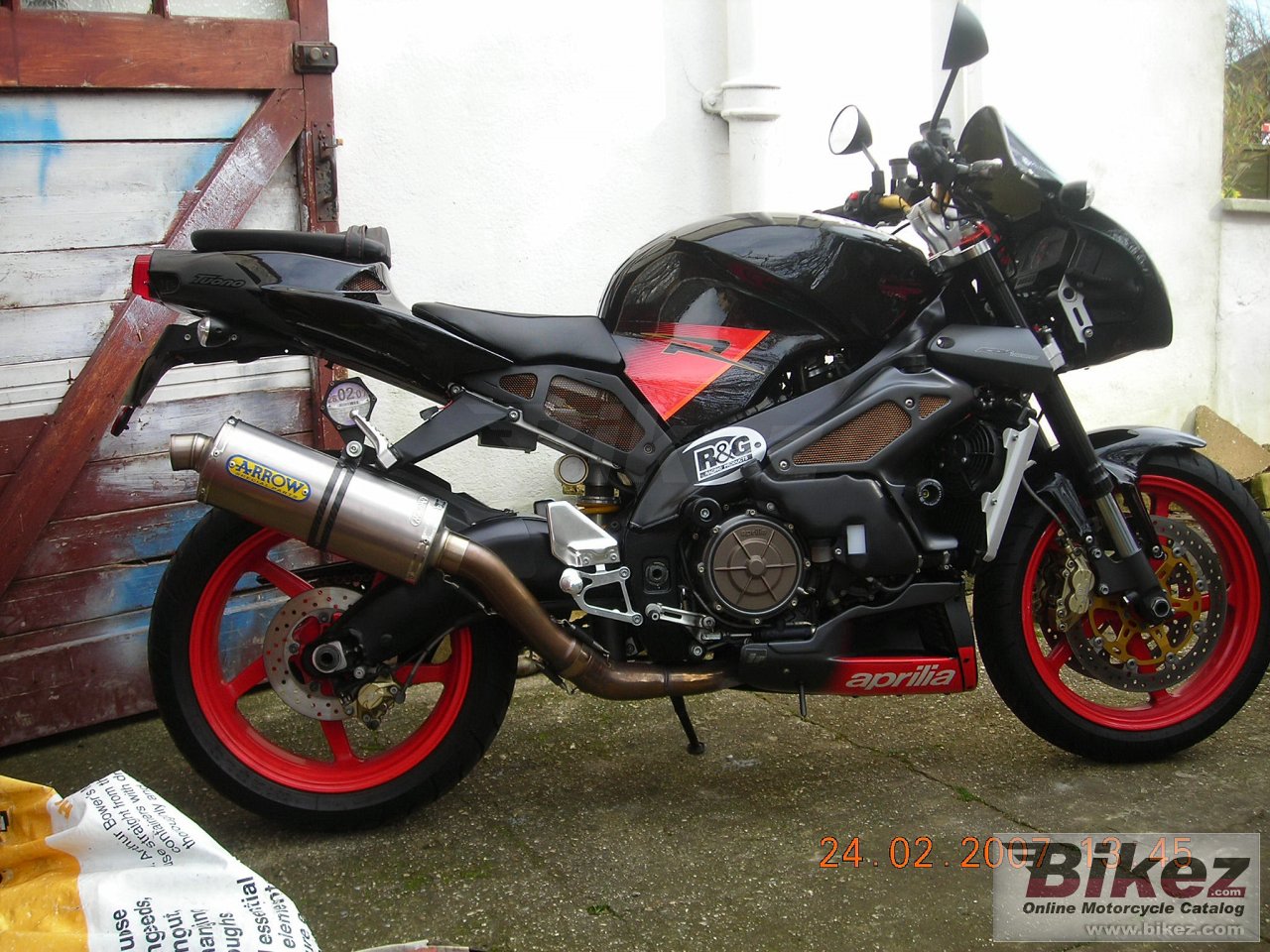 Thumbnail for Aprilia Tuono 1000 R 2004