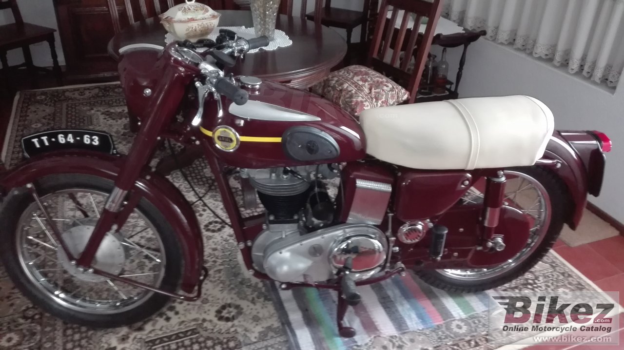Thumbnail for Ariel VH 500 Red Hunter 1955
