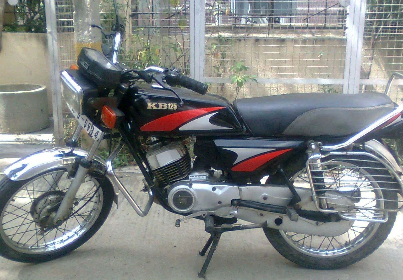 Bajaj KB 125