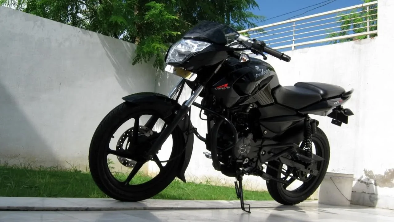 Thumbnail for Bajaj Pulsar 135 2015