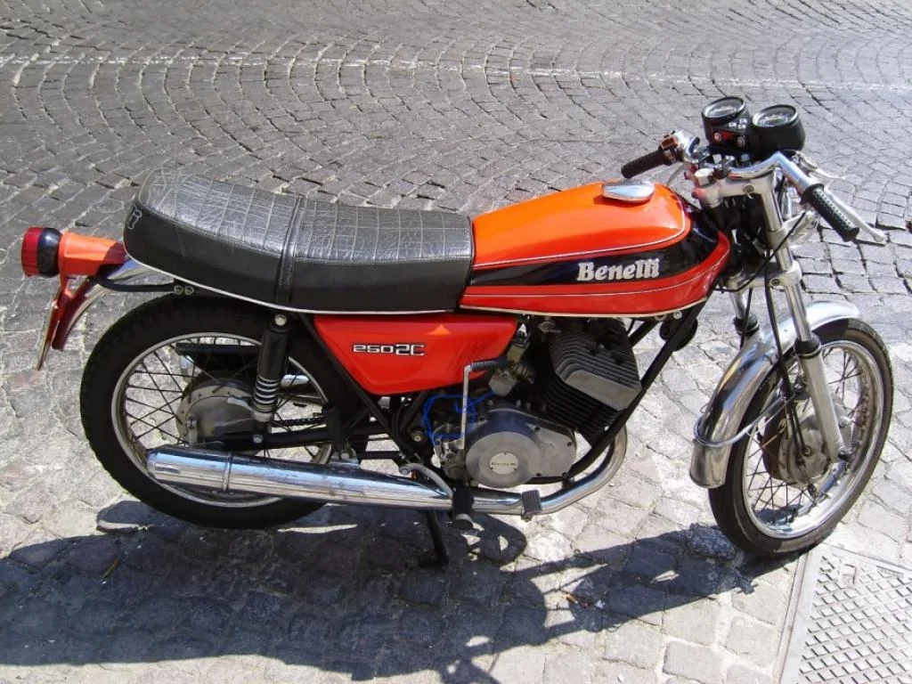 Benelli 250 2 C
