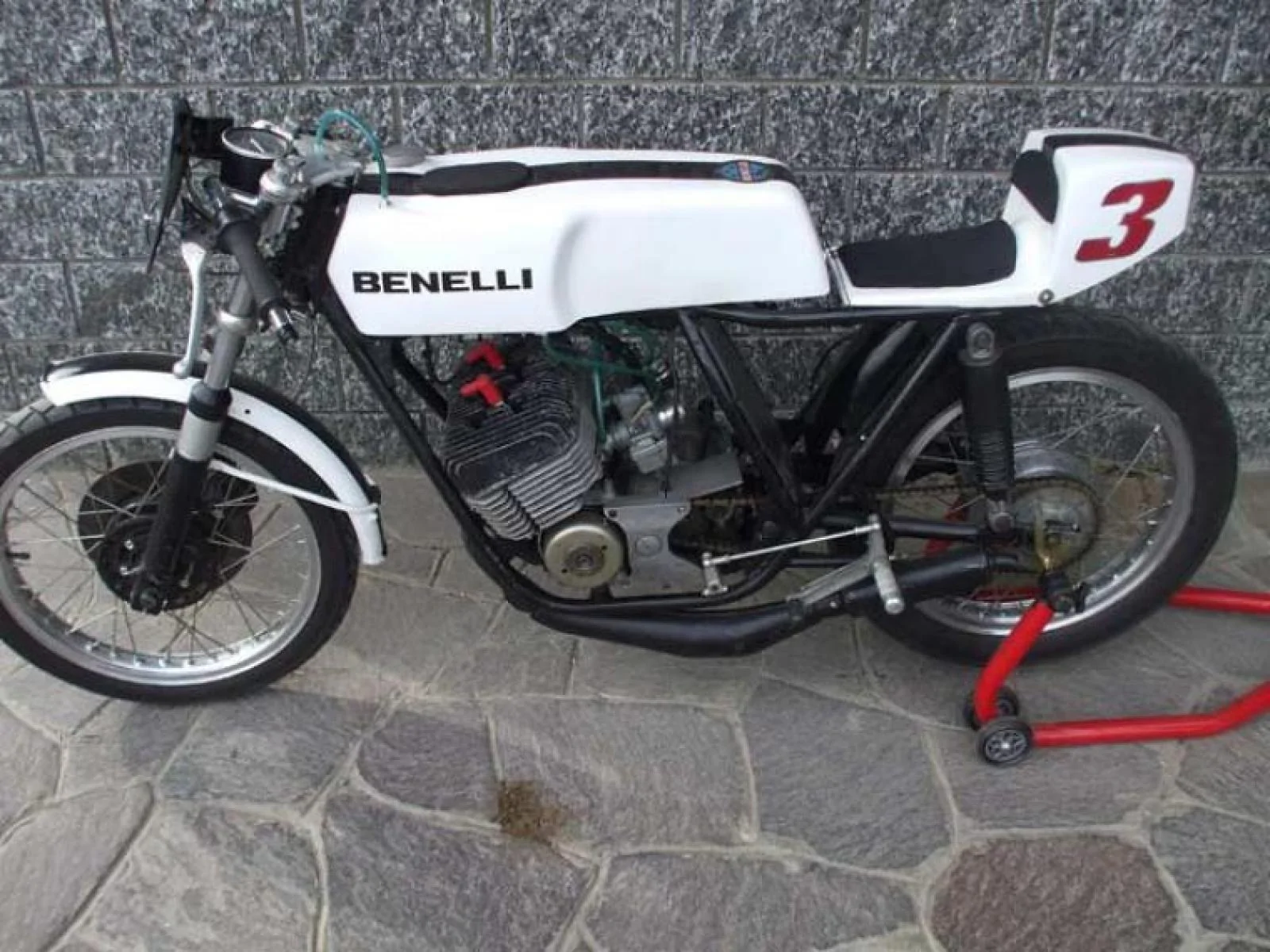 Benelli 250 2 C
