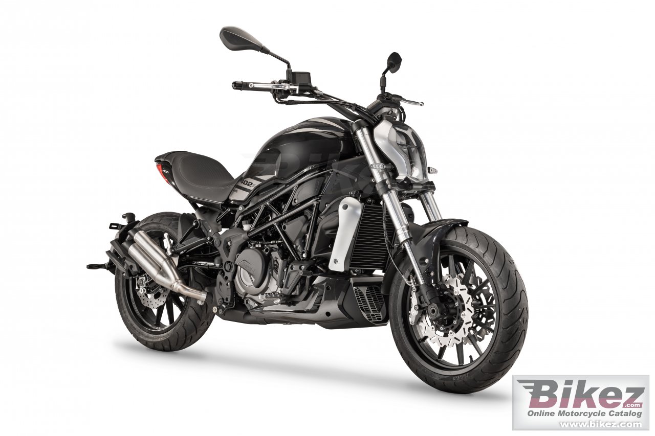 Benelli 402 S