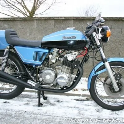 Benelli 500 Quattro