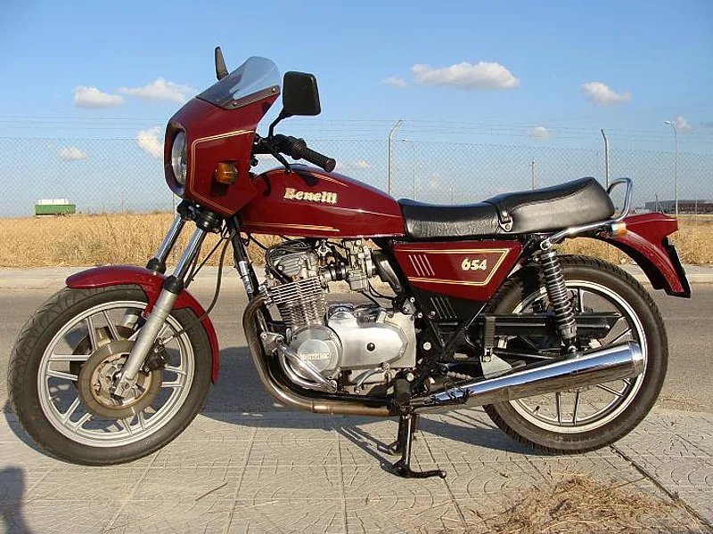 Benelli 654 Sport