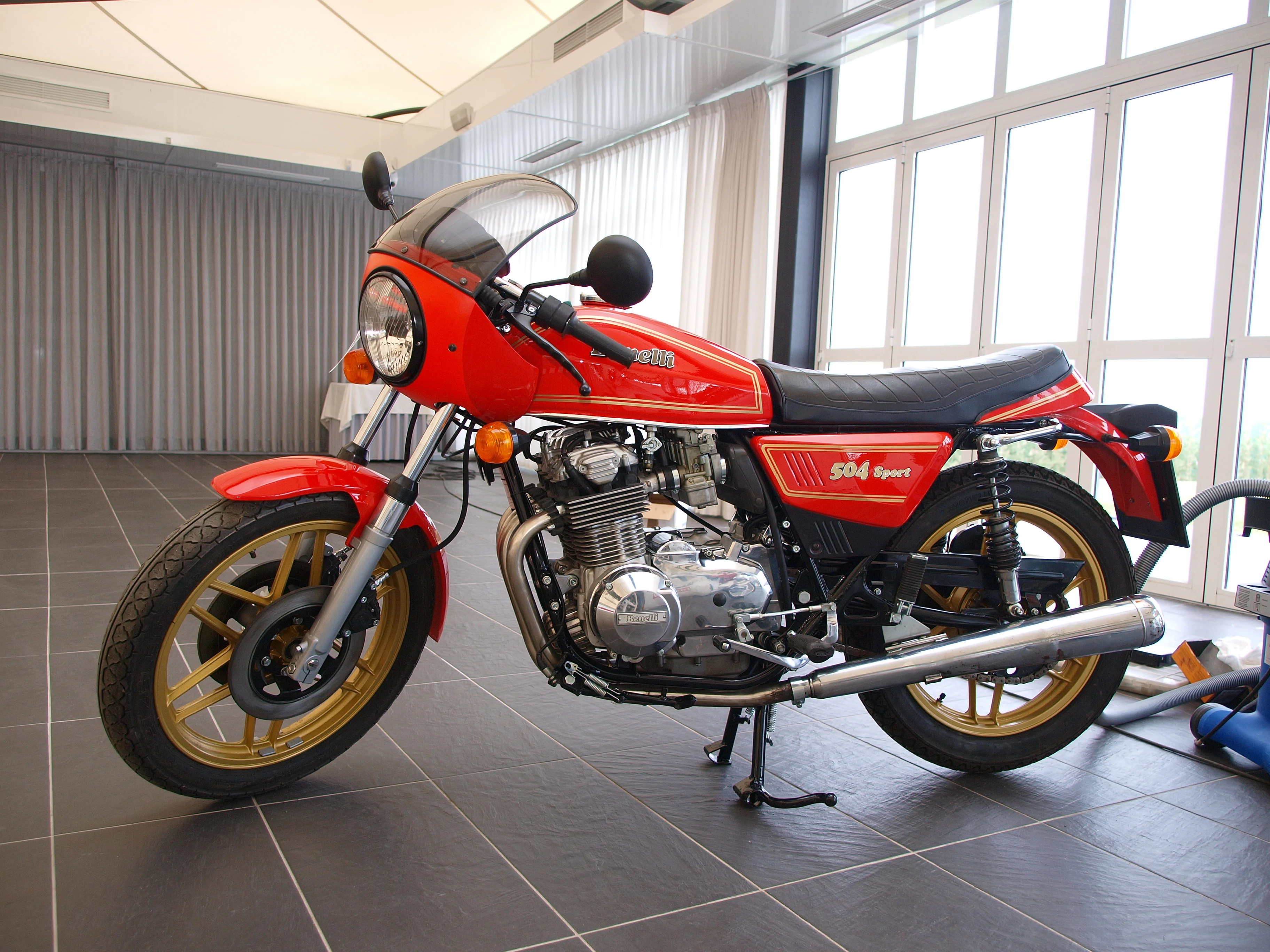 Benelli 900 Sei
