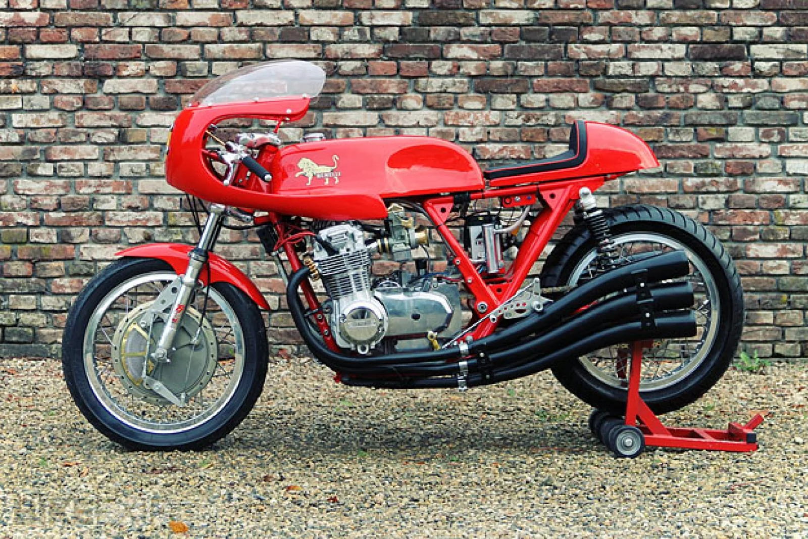 Benelli 900 Sei