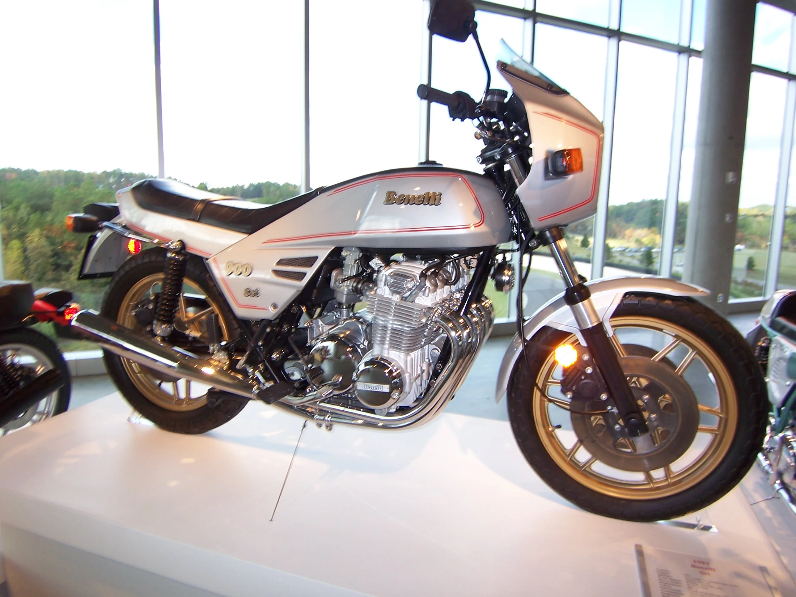 Benelli 900 Sei Sport