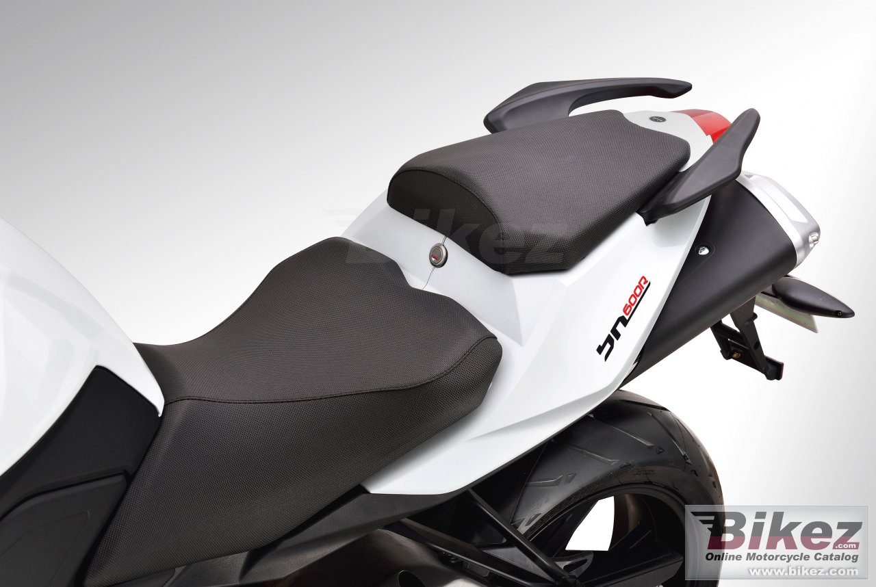 Thumbnail for Benelli BN 600 R 2015