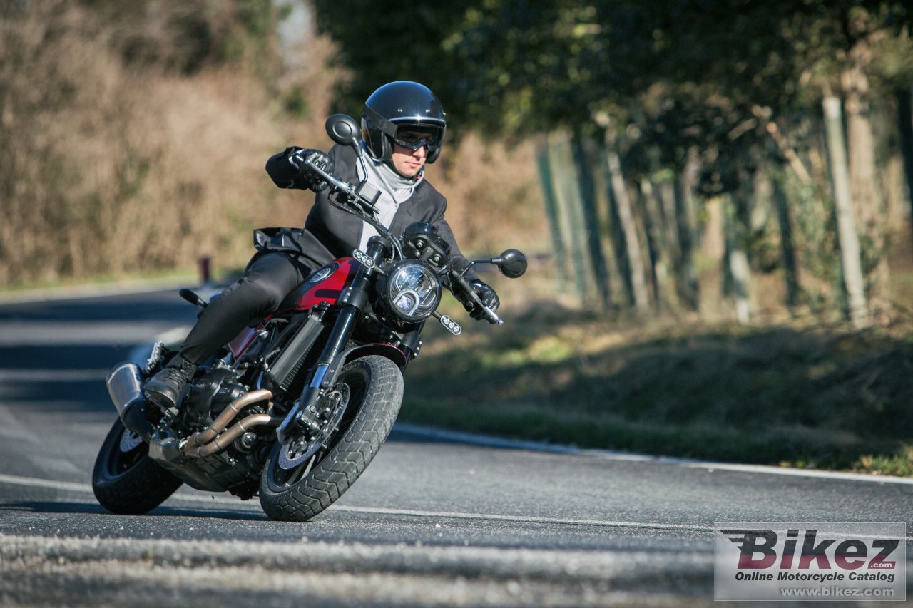 Thumbnail for Benelli Leoncino 500 2020
