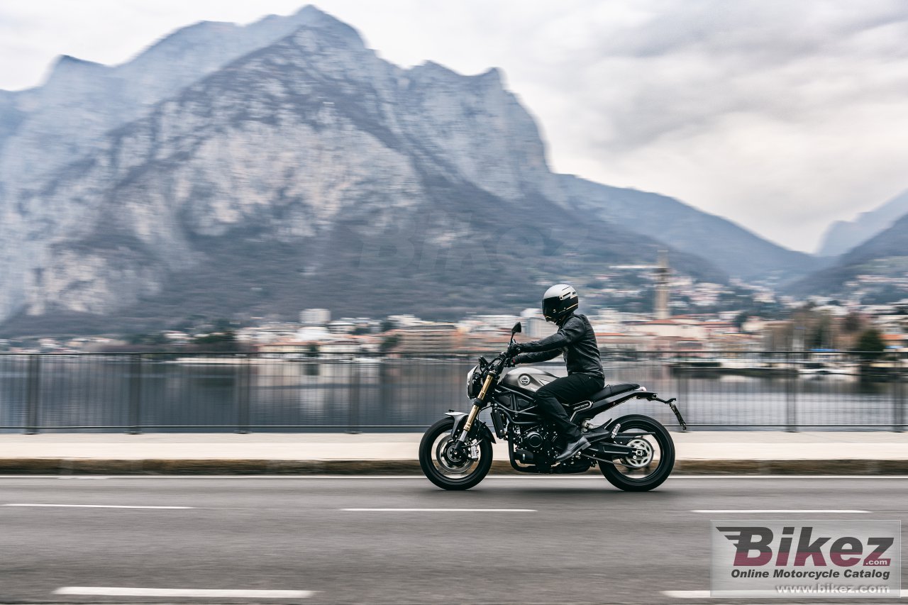 Thumbnail for Benelli Leoncino 800 2023