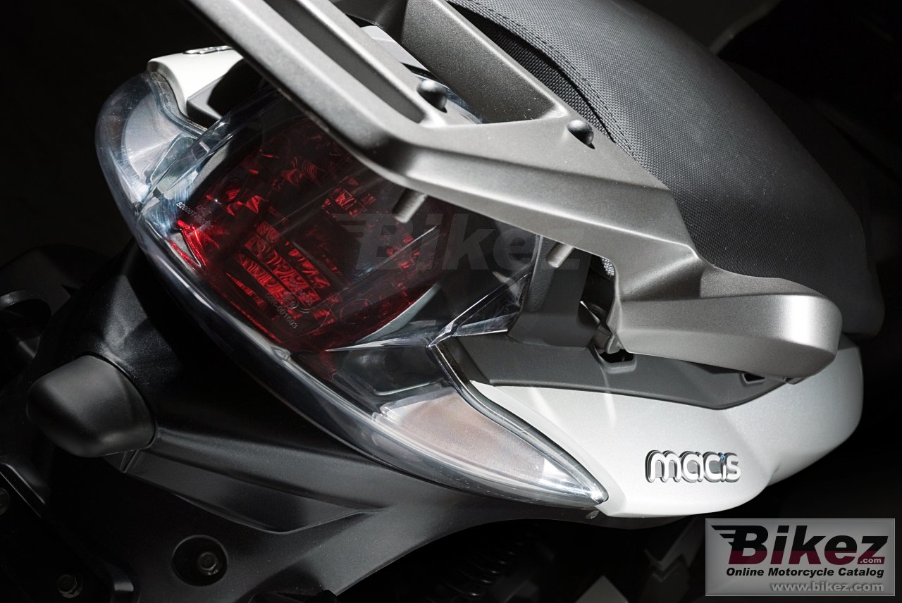Thumbnail for Benelli Macis 150 2015