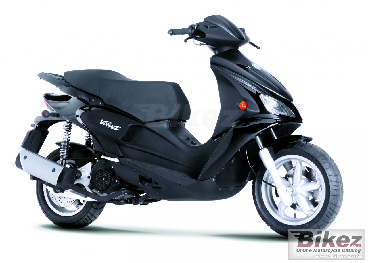 Benelli Velvet 250
