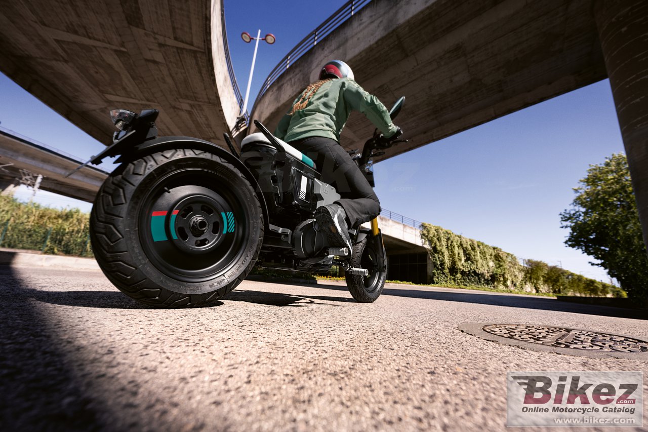 Thumbnail for BMW CE 02 2024