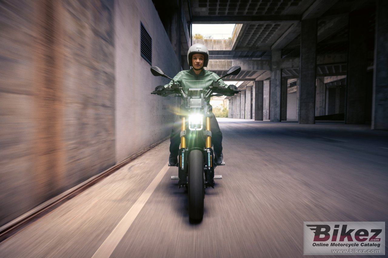 Thumbnail for BMW CE 02 2024