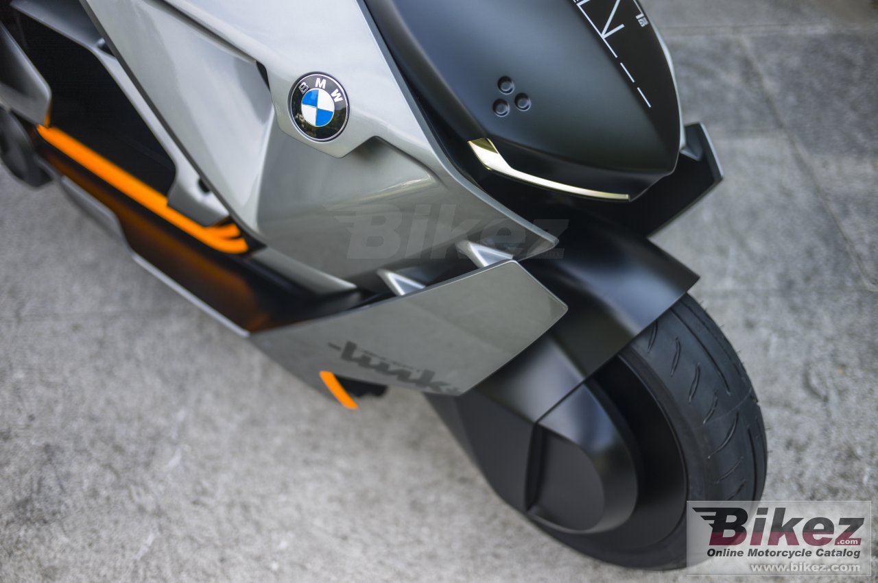 Thumbnail for BMW Concept Link 2018