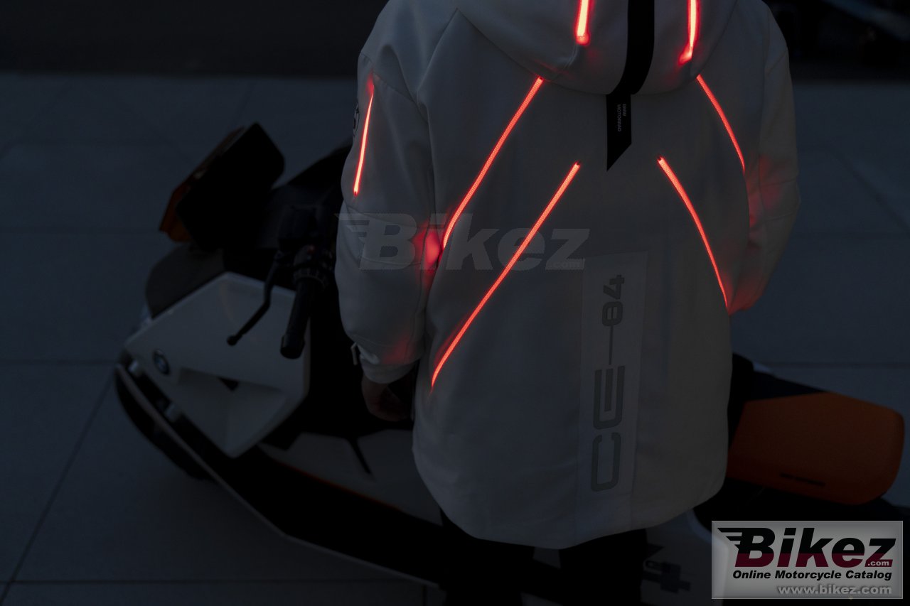 Thumbnail for BMW Definition CE 04 2021