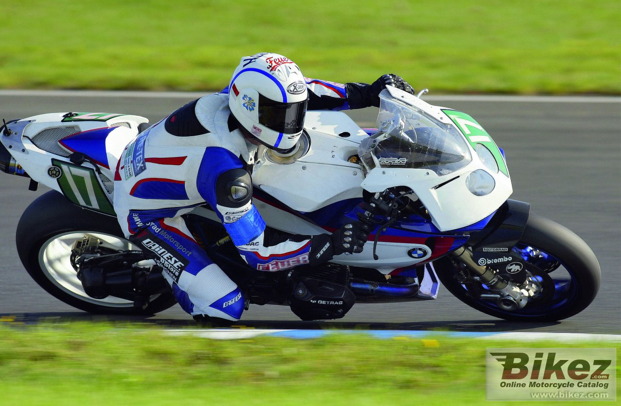 BMW HP2 Rennboxer