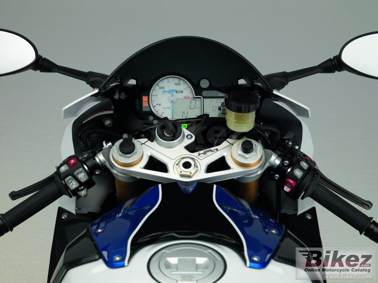 Thumbnail for BMW HP4 2015