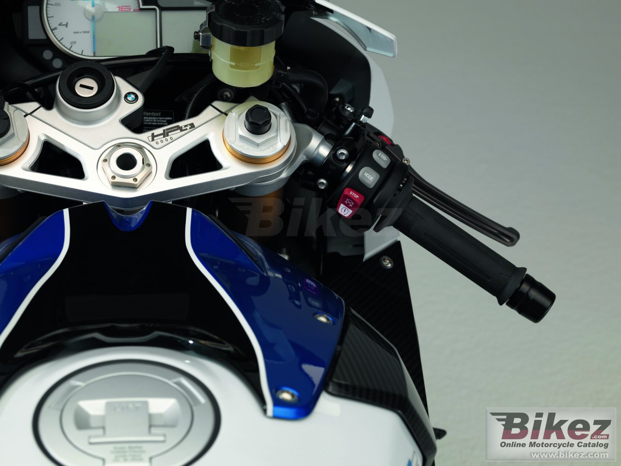 Thumbnail for BMW HP4 2015