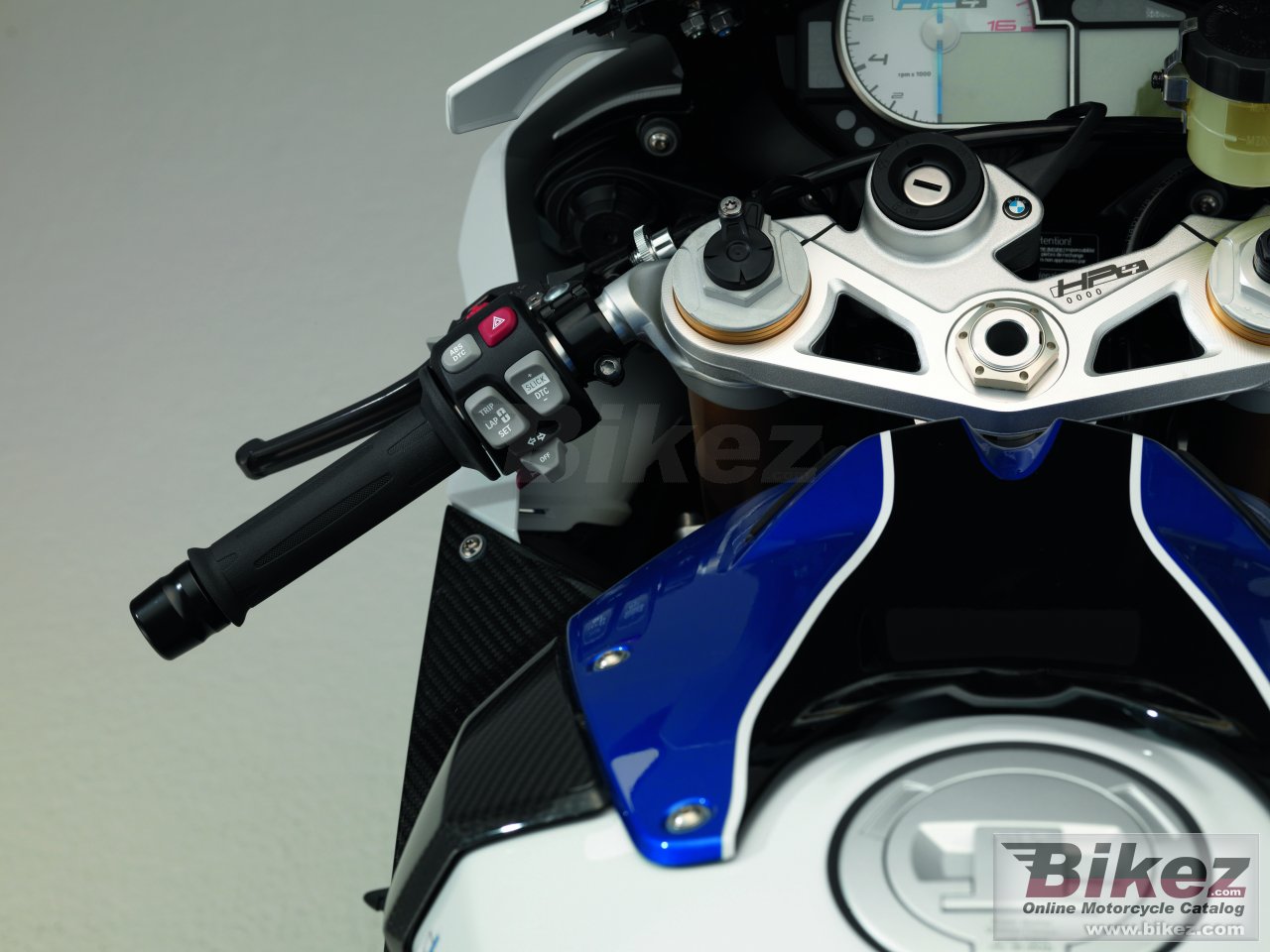 Thumbnail for BMW HP4 2015