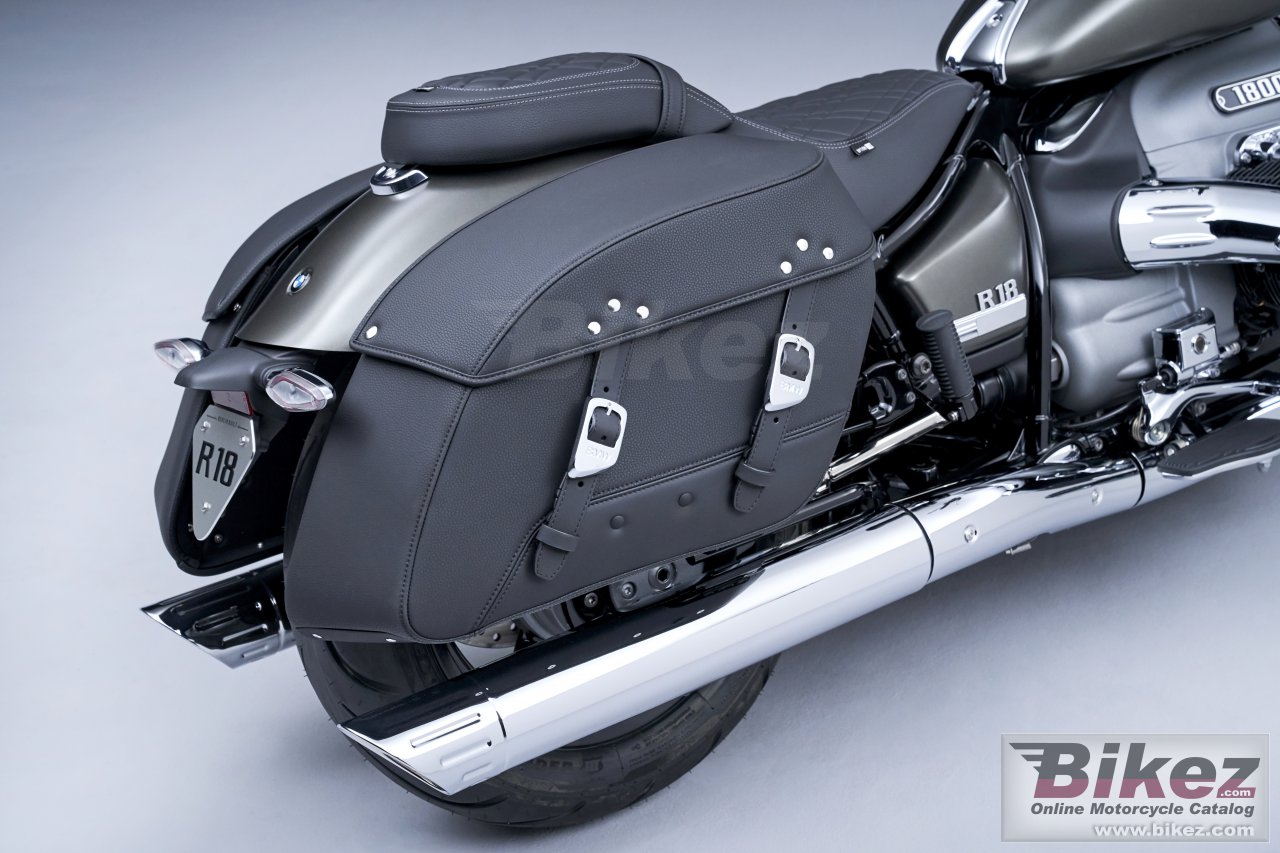 Thumbnail for BMW R 18 Classic 2022