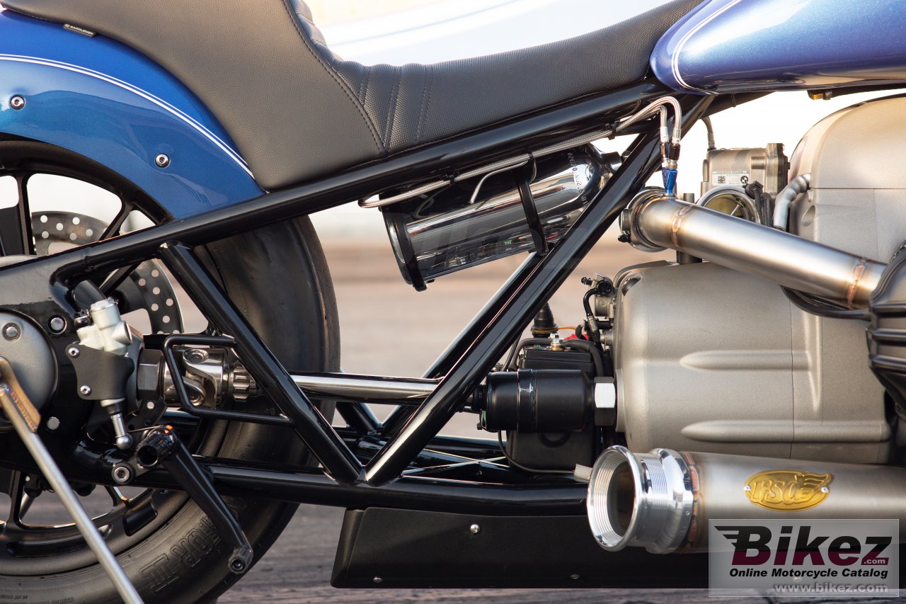 Thumbnail for BMW R 18 Dragster 2021