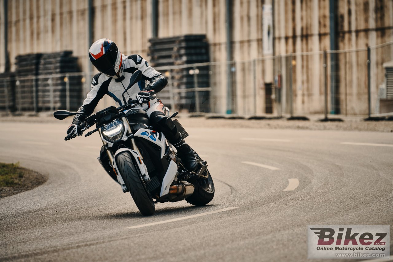 Thumbnail for BMW S 1000 R 2021